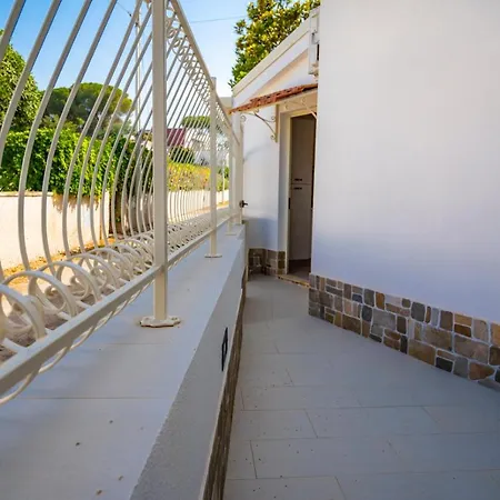 Marika Con Piscina Appartement Fontane Bianche
