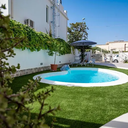 Marika Con Piscina * פונטנה ביאנקה