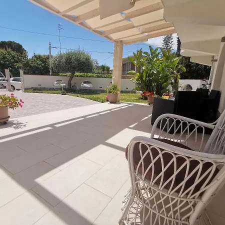 Marika Con Piscina דירה פונטנה ביאנקה