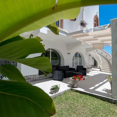 Marika Con Piscina * פונטנה ביאנקה