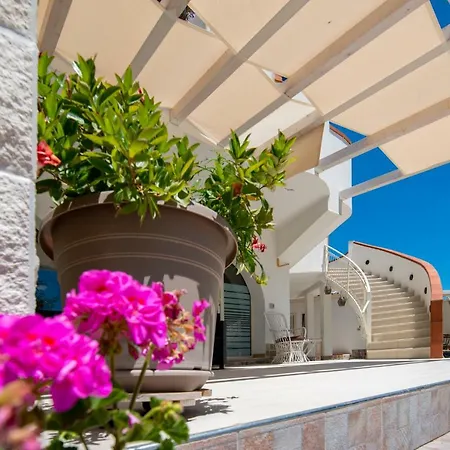 דירה Marika Con Piscina